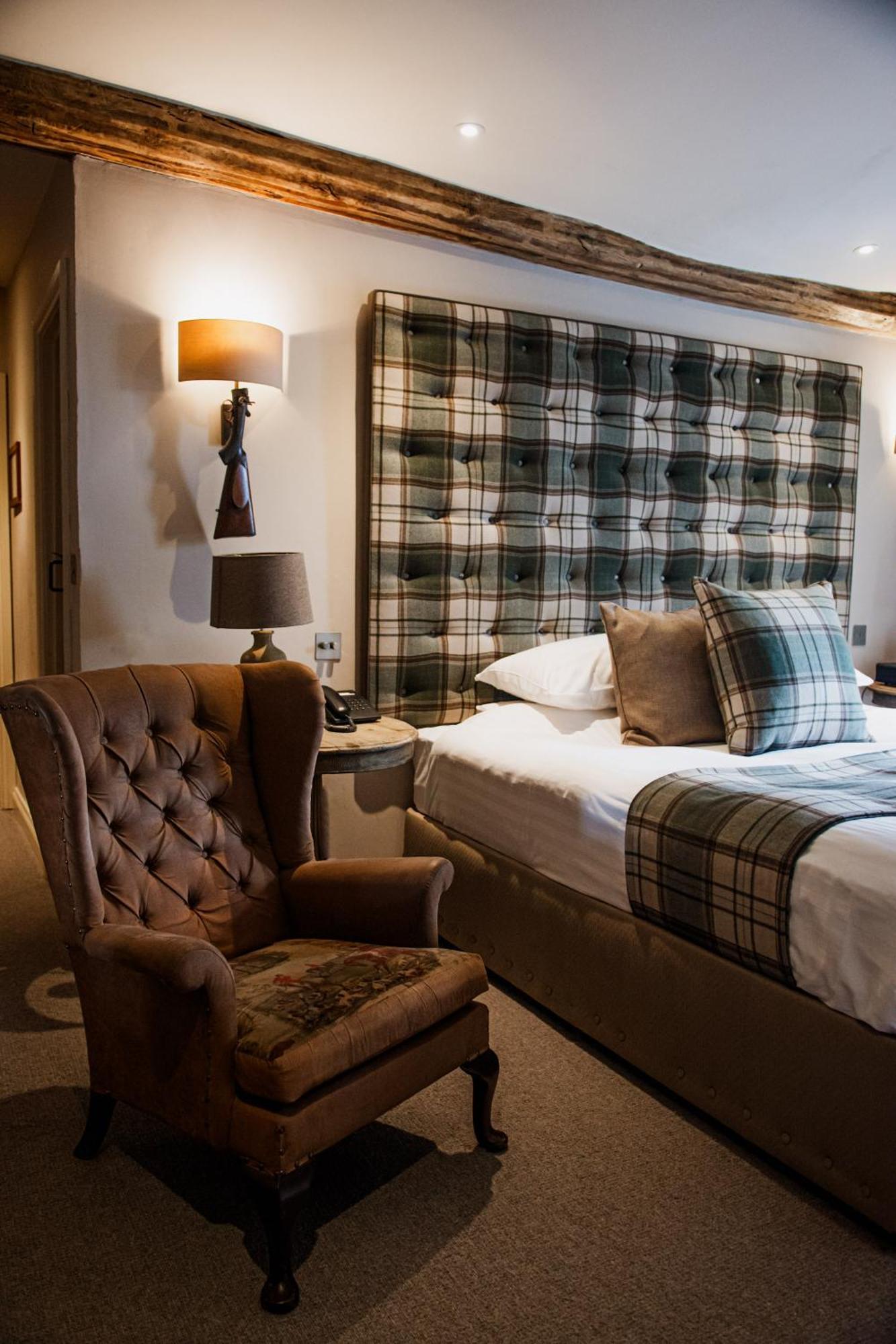 The White Hart 3*