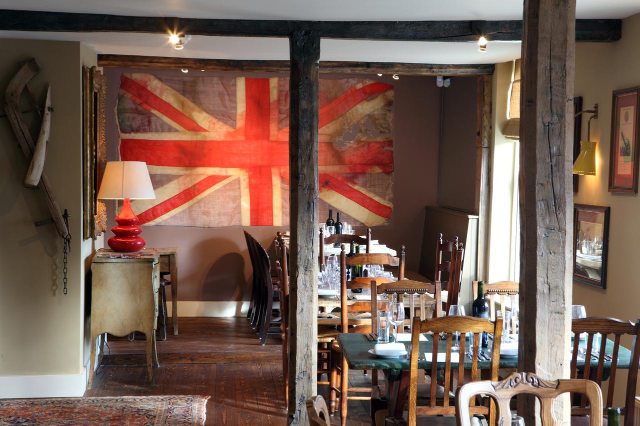 Hotel The White Hart 3*